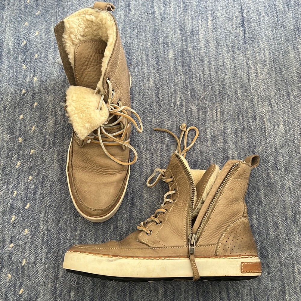 BLACKSTONE boots